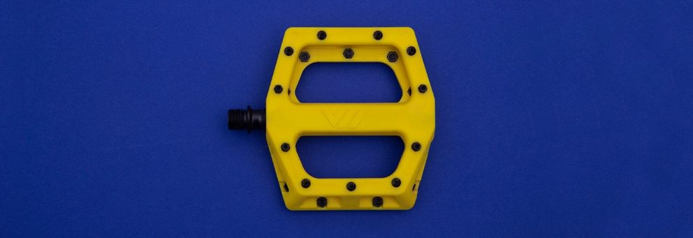 DMR - Pedals - V11 - Yellow